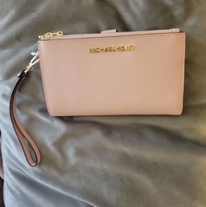 Michael Kors jet set travel wristlet